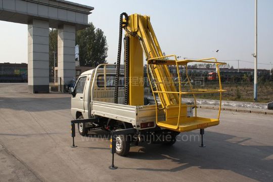 點擊查看詳細信息<br>標題：小型電動高空作業(yè)車 閱讀次數(shù)：3399