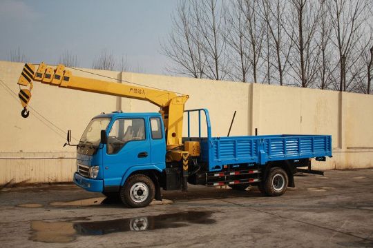 點擊查看詳細信息<br>標(biāo)題：國四5噸隨車吊 閱讀次數(shù)：3429