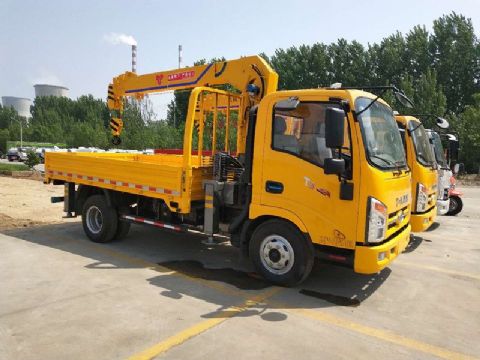 點(diǎn)擊查看詳細(xì)信息<br>標(biāo)題：3.2噸唐駿隨車吊 閱讀次數(shù)：1942