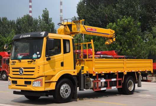 點(diǎn)擊查看詳細(xì)信息<br>標(biāo)題：8噸大運(yùn)隨車吊 閱讀次數(shù)：2082