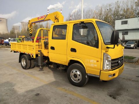 點(diǎn)擊查看詳細(xì)信息<br>標(biāo)題：凱馬雙排隨車吊 閱讀次數(shù)：2200