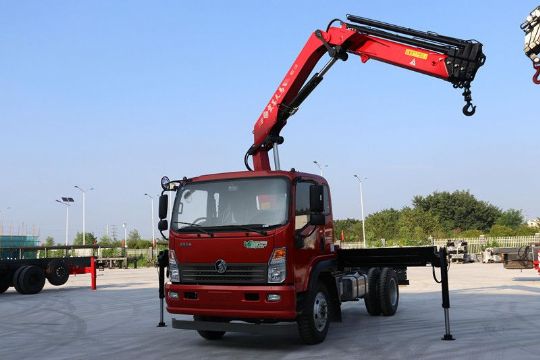 點擊查看詳細信息<br>標題：6.3噸折臂吊 閱讀次數(shù)：2869
